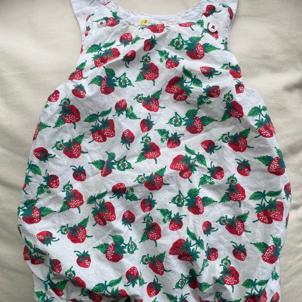Vintage Strawberry Romper Baby Boden